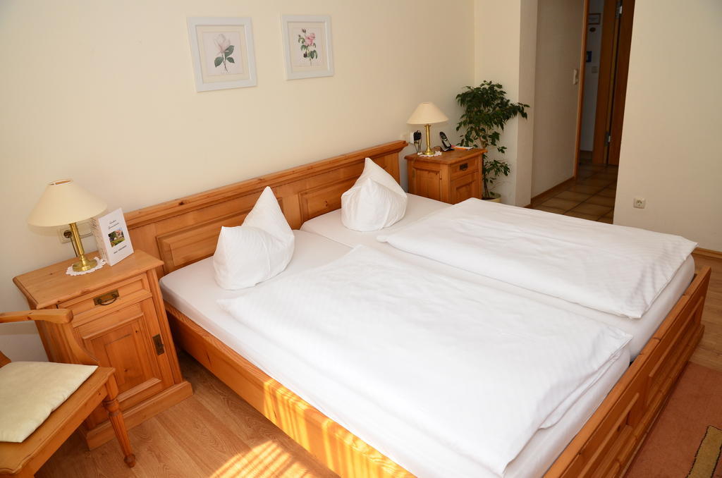 Landhotel Gemeindeschaenke Wanfried Room photo